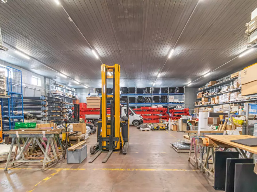 Immagine 15 di Capannone industriale in vendita  in Via Mori a Budrio