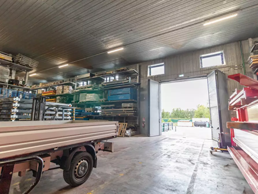 Immagine 19 di Capannone industriale in vendita  in Via Mori a Budrio