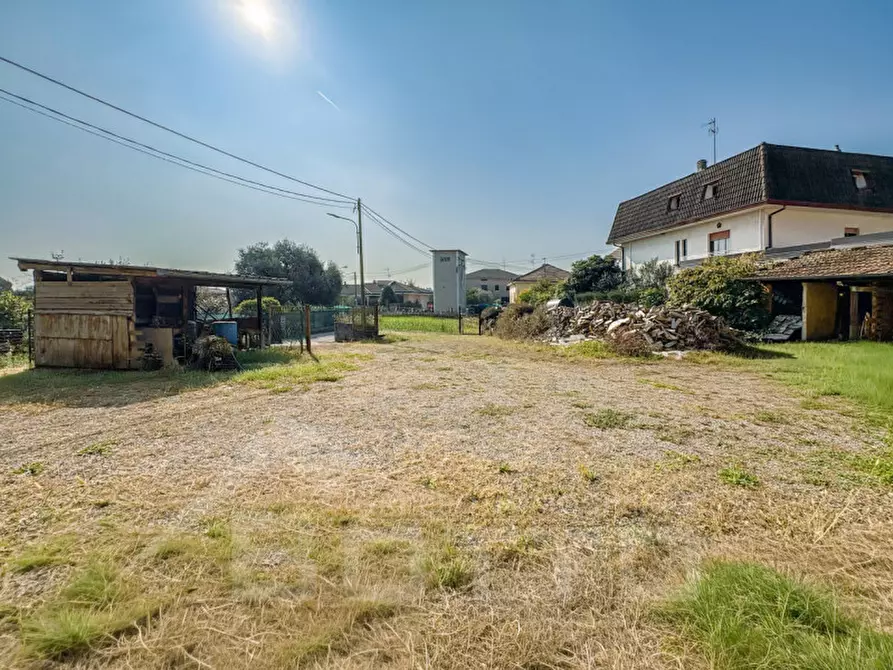 Immagine 3 di Rustico / casale in vendita  in Via Alessandro Manzoni, 30 a Mezzomerico