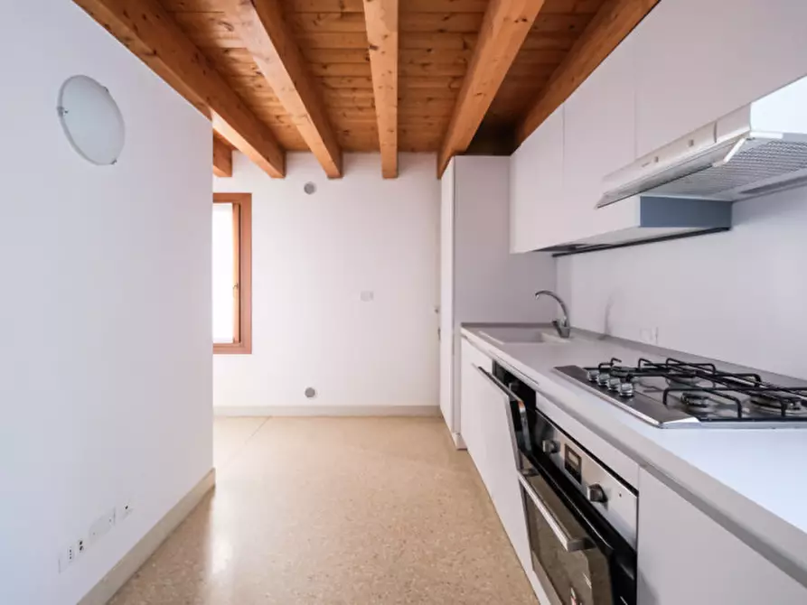 Immagine 4 di Appartamento in vendita  in Contra' San Francesco Vecchio 12 a Vicenza