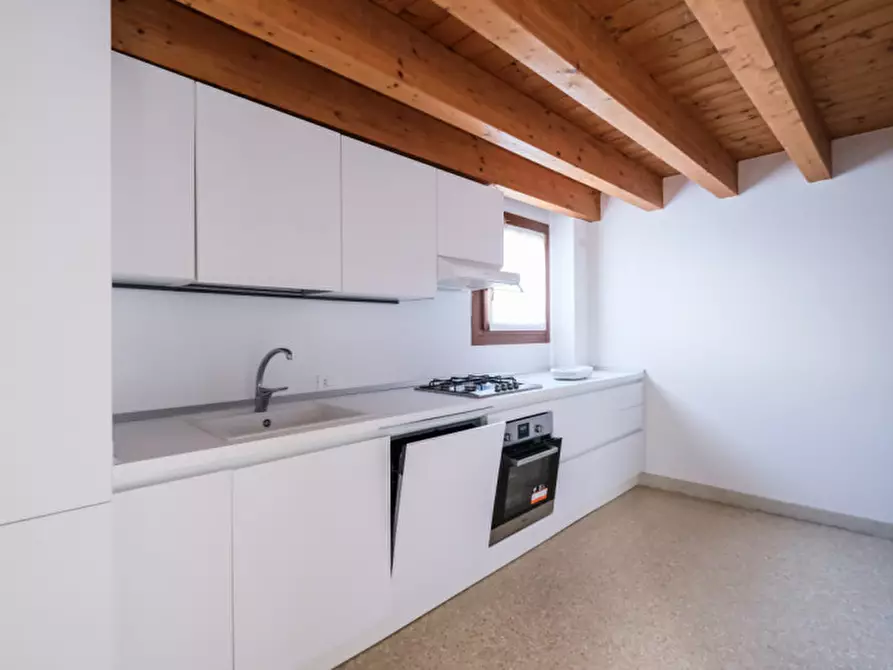 Immagine 6 di Appartamento in vendita  in Contra' San Francesco Vecchio 12 a Vicenza