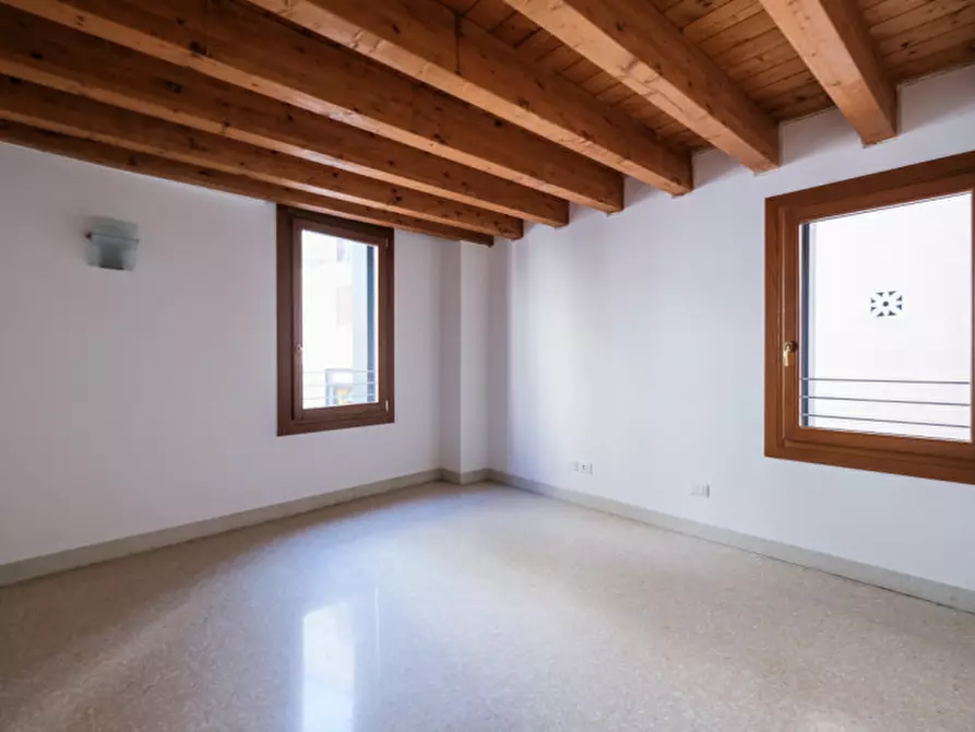 Immagine 18 di Appartamento in vendita  in Contra' San Francesco Vecchio 12 a Vicenza