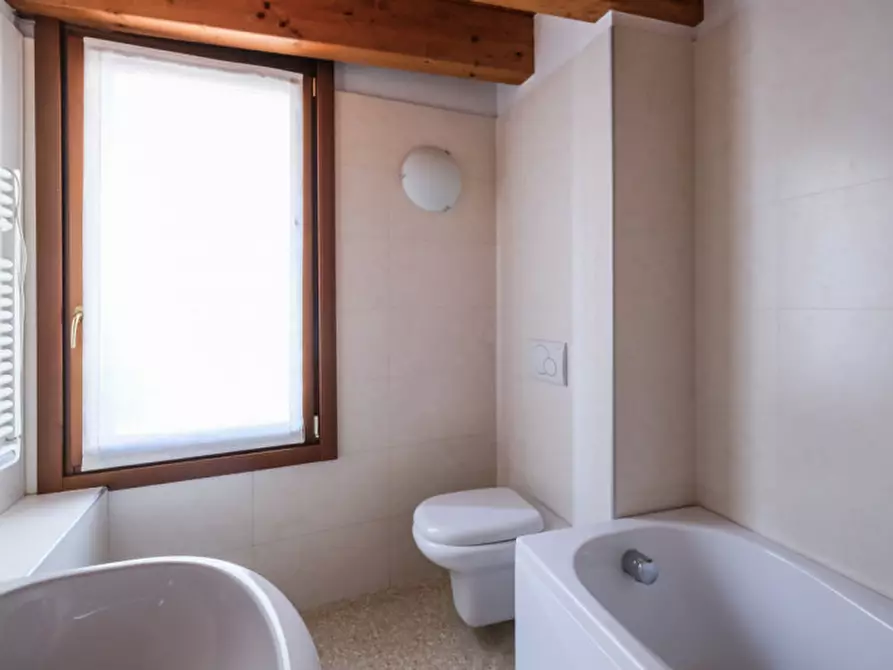 Immagine 22 di Appartamento in vendita  in Contra' San Francesco Vecchio 12 a Vicenza