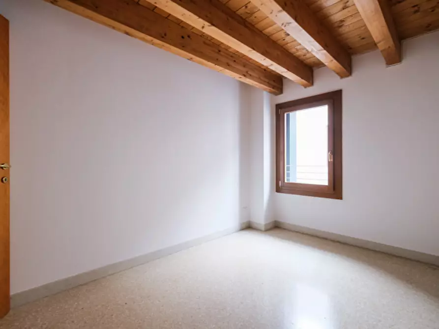 Immagine 24 di Appartamento in vendita  in Contra' San Francesco Vecchio 12 a Vicenza