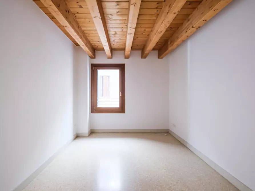 Immagine 25 di Appartamento in vendita  in Contra' San Francesco Vecchio 12 a Vicenza