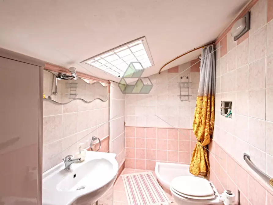 Immagine 14 di Villa in vendita  in Via Gaetano Luporini a Roma