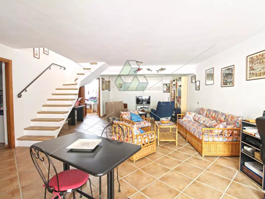 Immagine 15 di Villa in vendita  in Via Gaetano Luporini a Roma