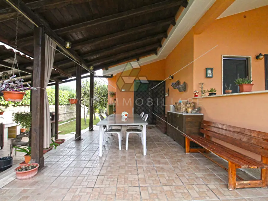 Immagine 28 di Villa in vendita  in Via Gaetano Luporini a Roma