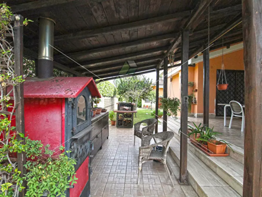 Immagine 29 di Villa in vendita  in Via Gaetano Luporini a Roma