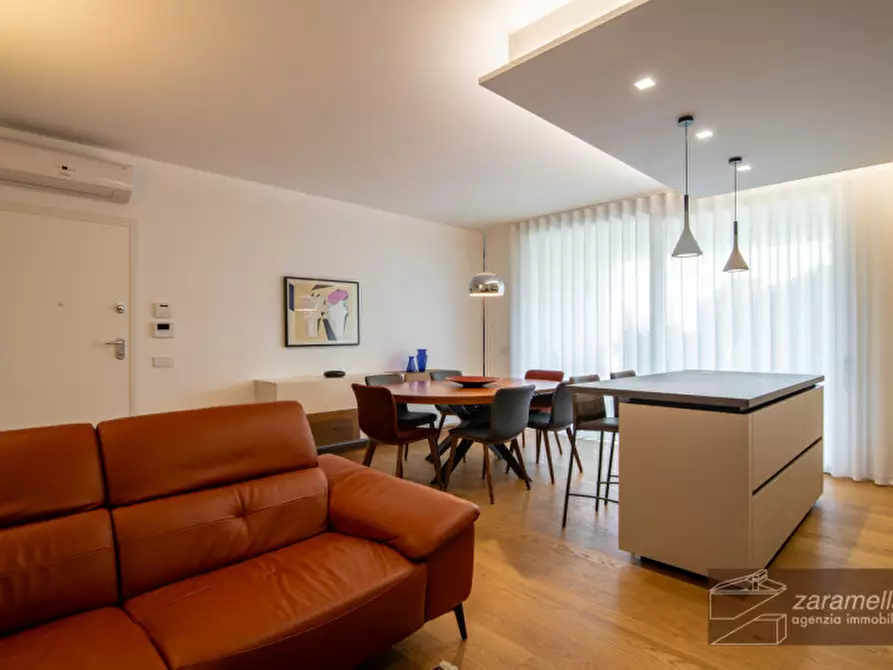 Immagine 5 di Appartamento in vendita  in Via Andrea Previtali a Abano Terme