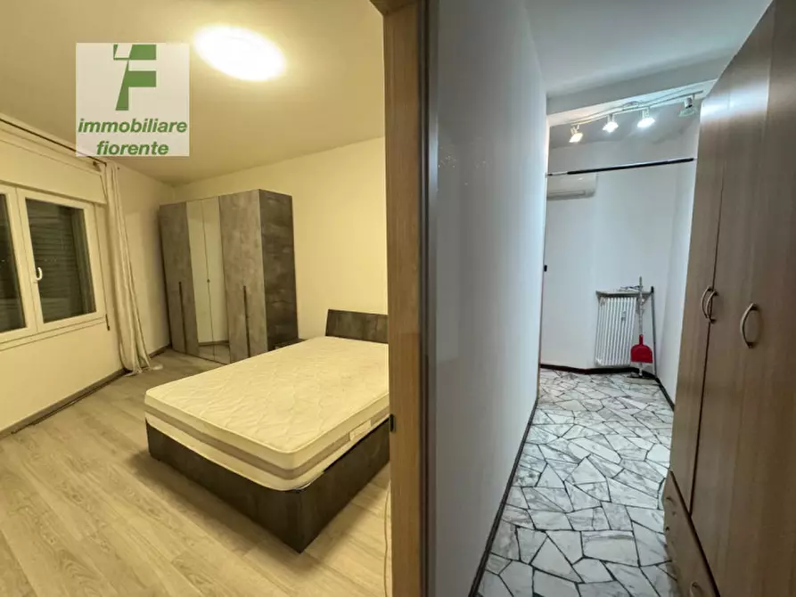 Immagine 6 di Appartamento in vendita  in VIA MENABUOI a Padova