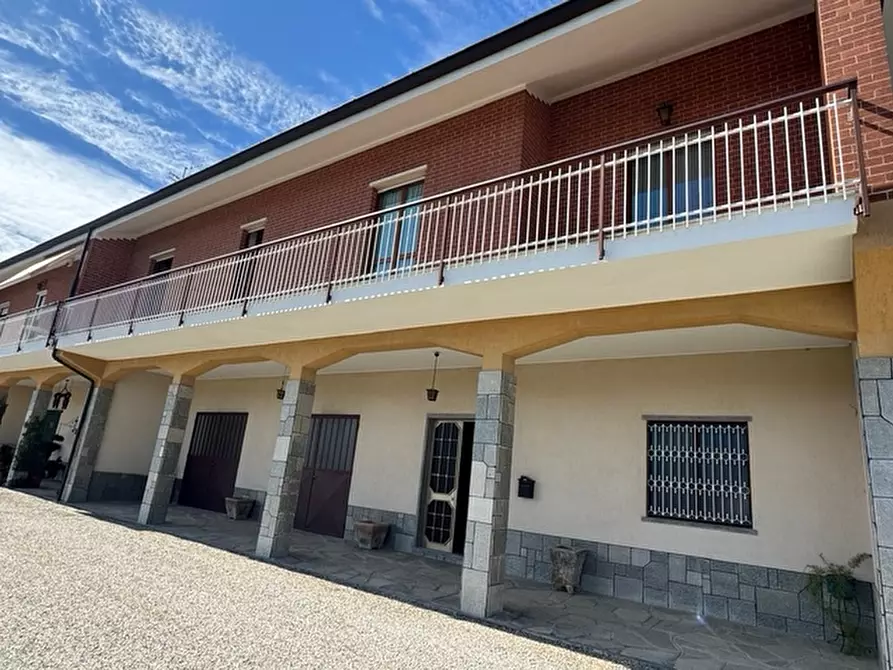 Immagine 2 di Casa indipendente in vendita  in Via Vittorio Veneto 17 a Barolo