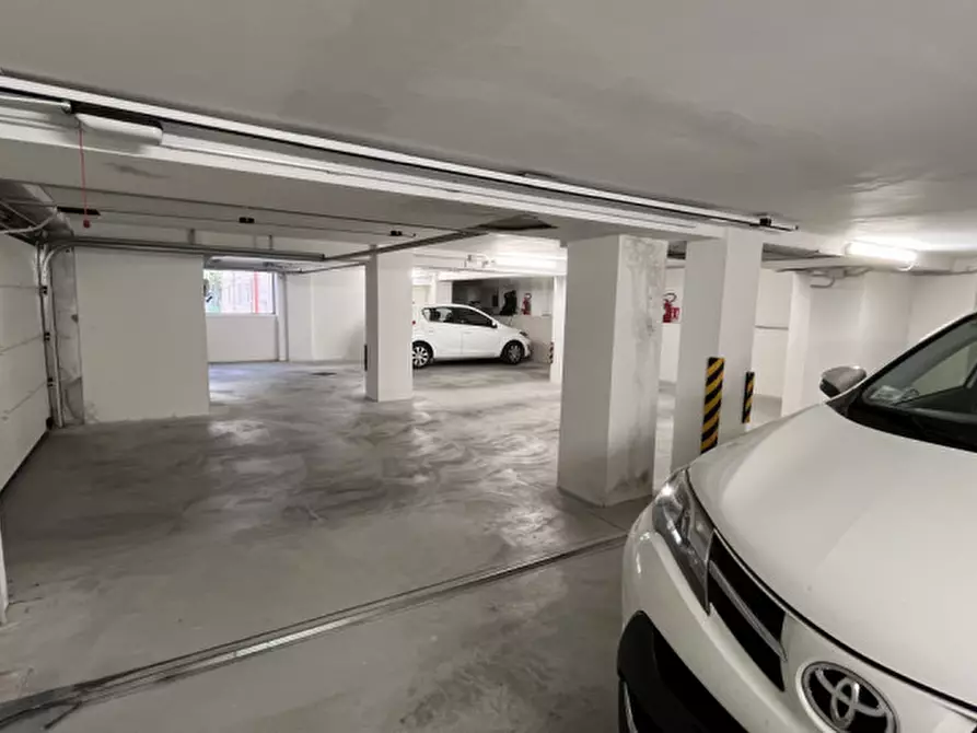 Immagine 41 di Appartamento in vendita  in Via Podgora a Ancona