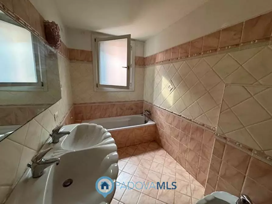 Immagine 10 di Casa indipendente in vendita  in Via Giuseppe Durer a Padova