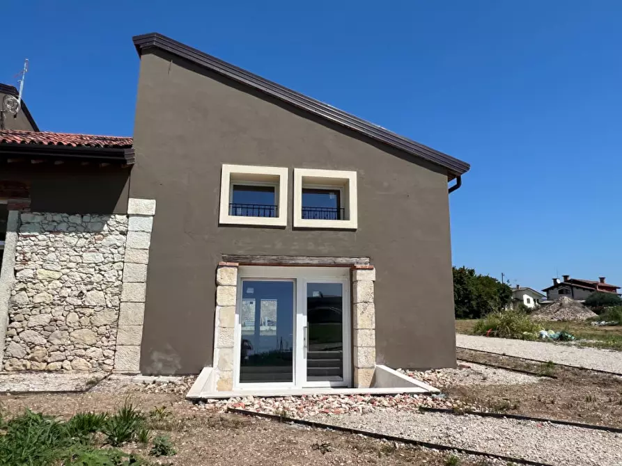 Immagine 11 di Villetta a schiera in vendita  in Via Misanello a Lonigo