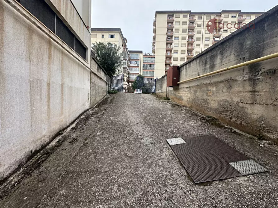 Immagine 3 di Garage in vendita  in Via Calogero Nicastro 10 a Palermo