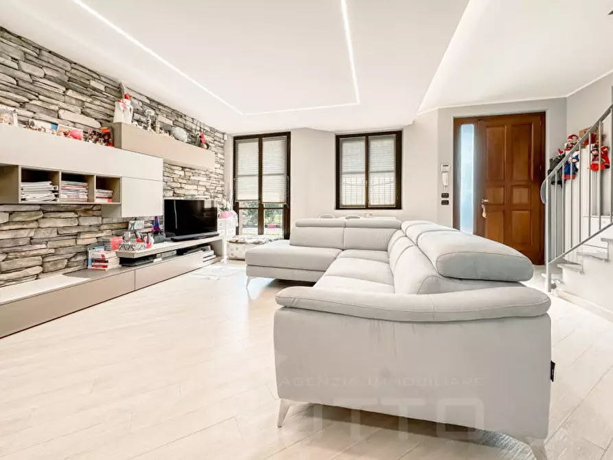 Immagine 4 di Villa in vendita  in Via Antonio Gramsci 71 a Cureggio