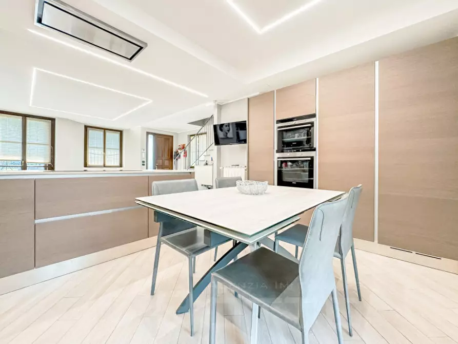 Immagine 9 di Villa in vendita  in Via Antonio Gramsci 71 a Cureggio