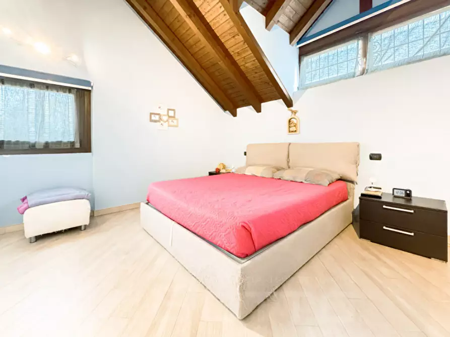 Immagine 13 di Villa in vendita  in Via Antonio Gramsci 71 a Cureggio