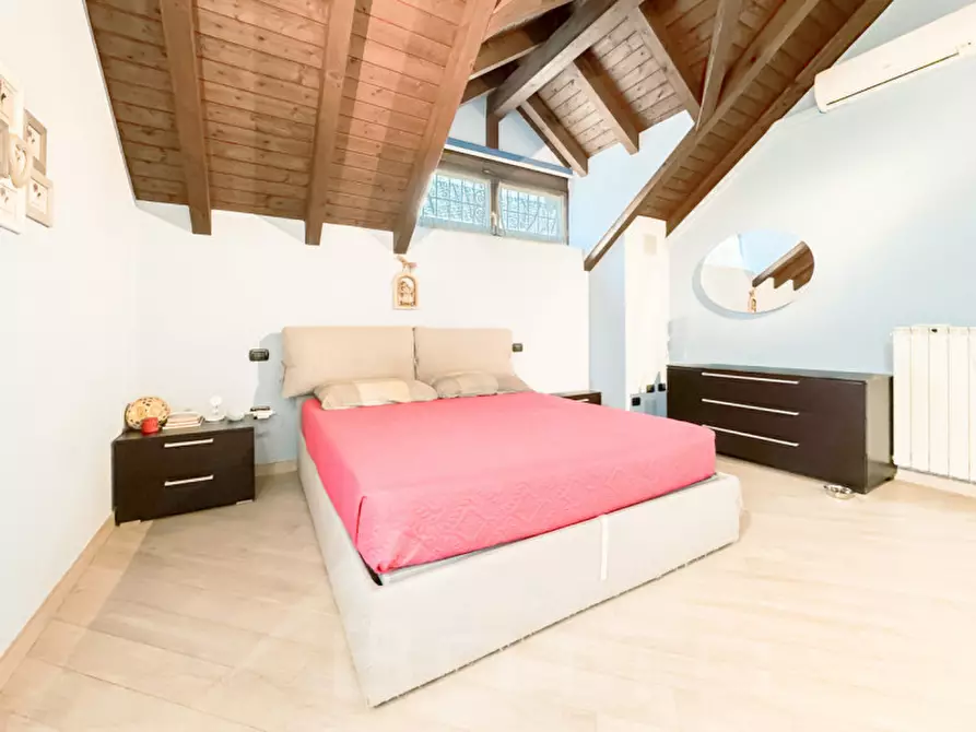 Immagine 14 di Villa in vendita  in Via Antonio Gramsci 71 a Cureggio