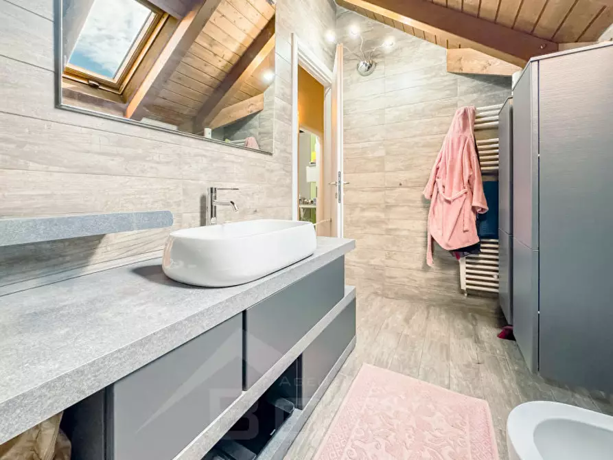 Immagine 16 di Villa in vendita  in Via Antonio Gramsci 71 a Cureggio