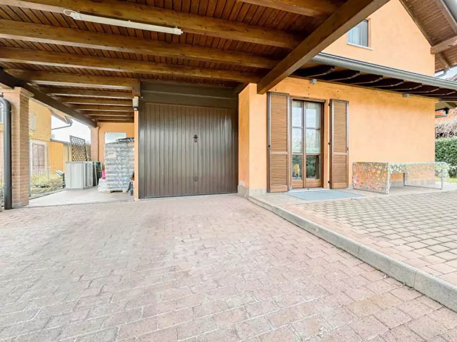 Immagine 27 di Villa in vendita  in Via Antonio Gramsci 71 a Cureggio