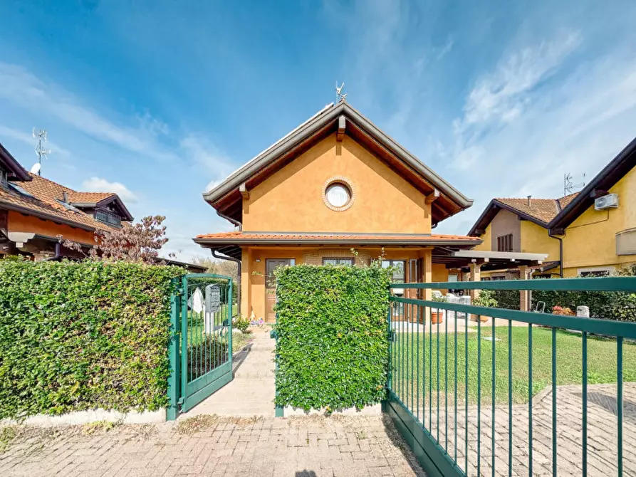 Immagine 31 di Villa in vendita  in Via Antonio Gramsci 71 a Cureggio