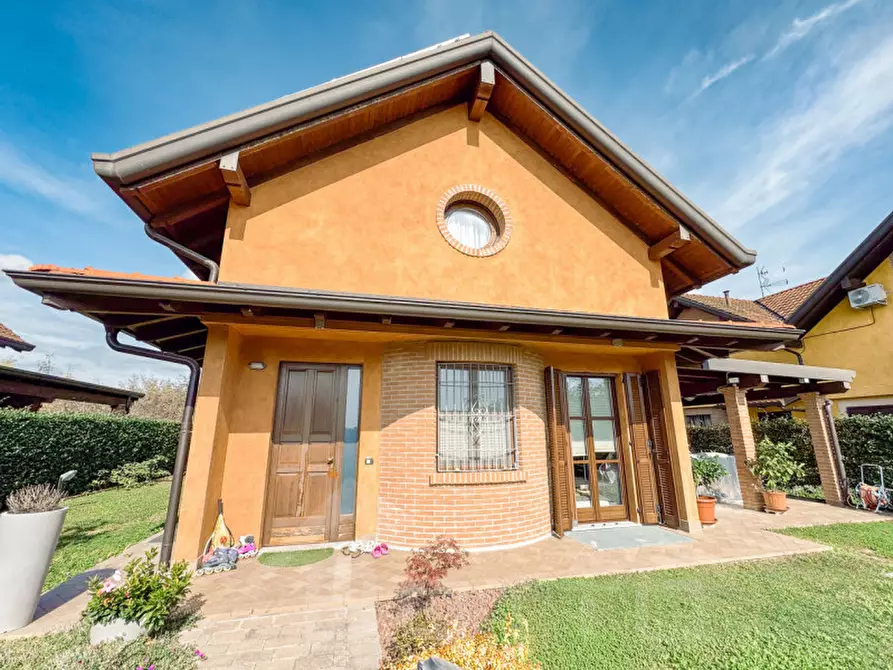 Immagine 32 di Villa in vendita  in Via Antonio Gramsci 71 a Cureggio