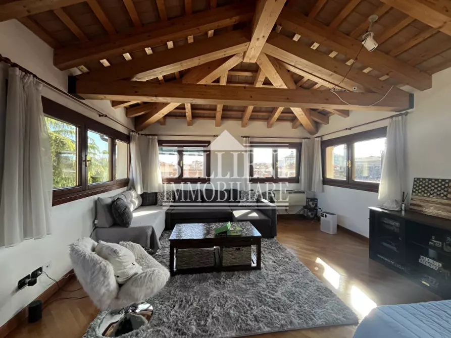 Immagine 1 di Appartamento in vendita  in Corso Antonio Fogazzaro a Vicenza