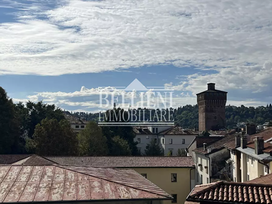 Immagine 2 di Appartamento in vendita  in Corso Antonio Fogazzaro a Vicenza