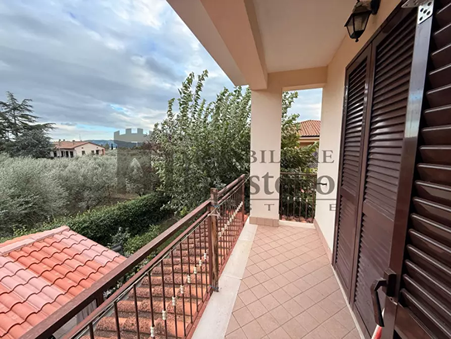 Immagine 8 di Appartamento in vendita  in Via della Vendemmia a Passignano Sul Trasimeno