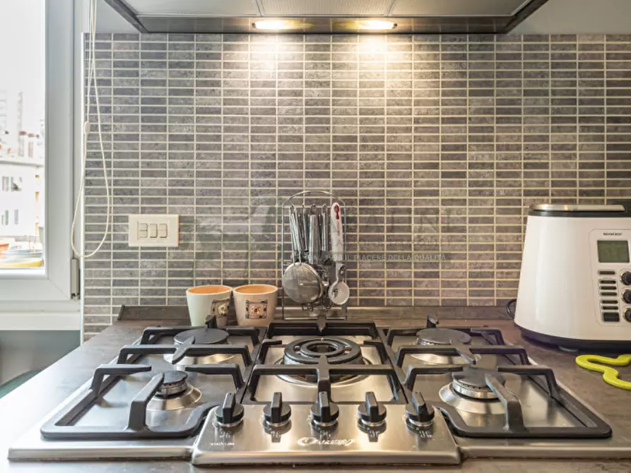 Immagine 15 di Appartamento in vendita  in Via Adda 10 a Milano