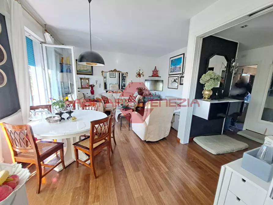 Immagine 5 di Appartamento in vendita  in asilo nido delfino a Venezia