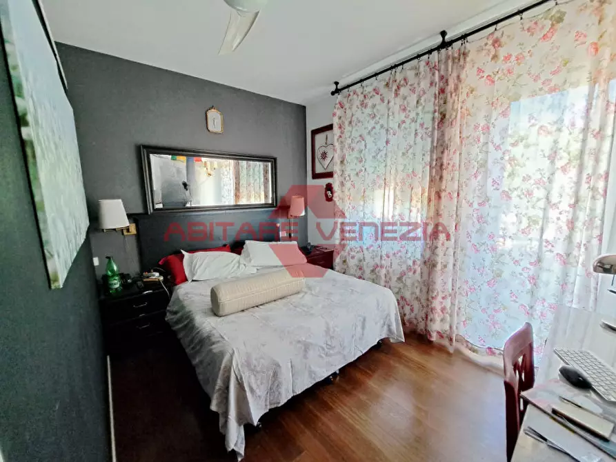 Immagine 7 di Appartamento in vendita  in asilo nido delfino a Venezia