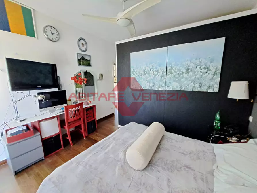 Immagine 8 di Appartamento in vendita  in asilo nido delfino a Venezia