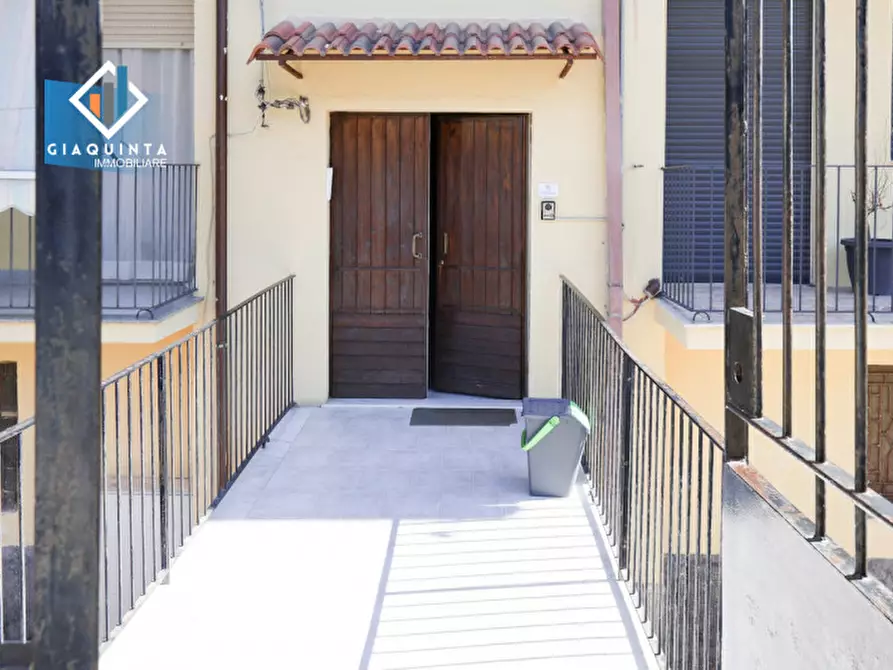 Immagine 2 di Appartamento in vendita  in Via Circonvallazione a Palagonia