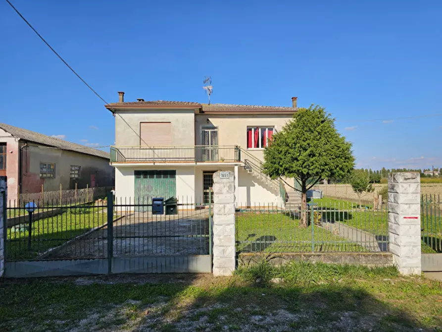 Immagine 1 di Casa indipendente in vendita  in VIA VALLETTA a Merlara