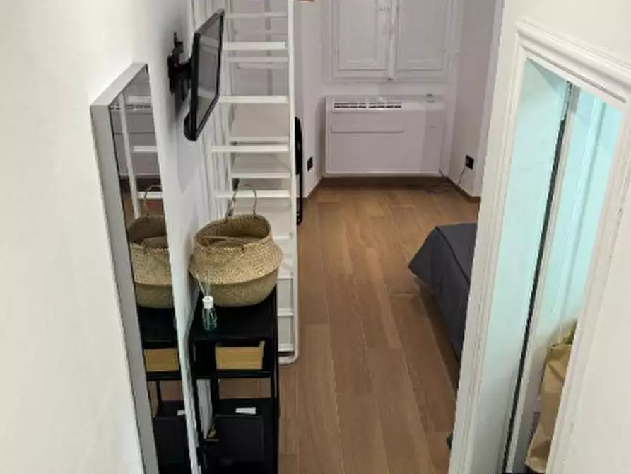 Immagine 8 di Appartamento in vendita  in Via dei Saponai a Firenze