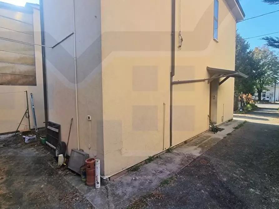 Immagine 25 di Villetta a schiera in vendita  in Viale Giulio Zaganelli a Massa Lombarda