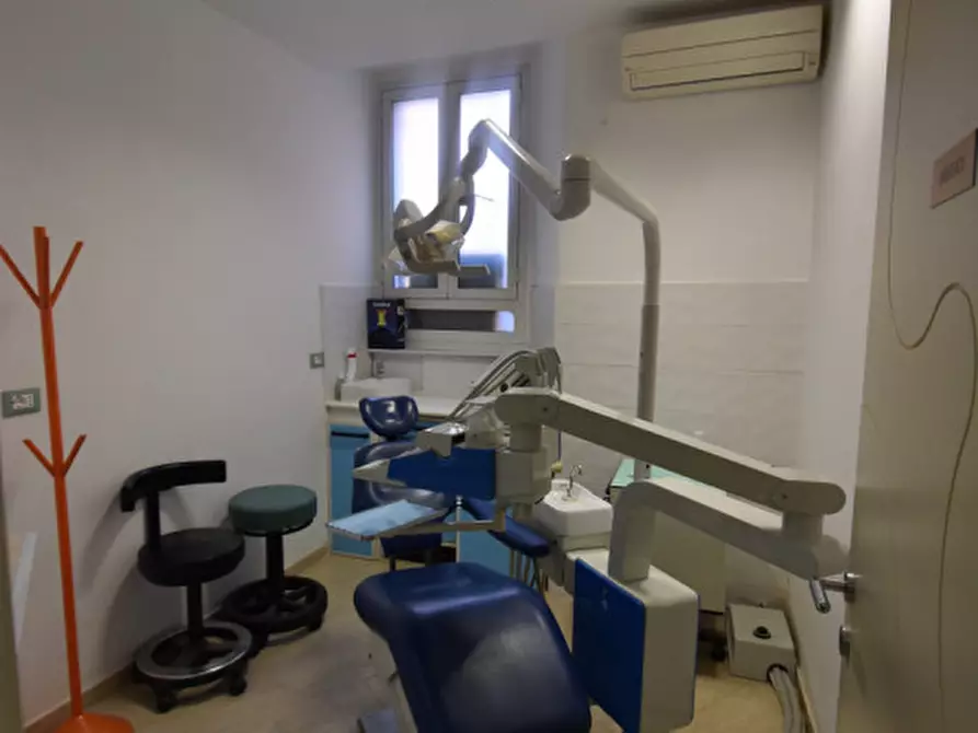 Immagine 15 di Appartamento in vendita  in Via Magnagrecia a Roma