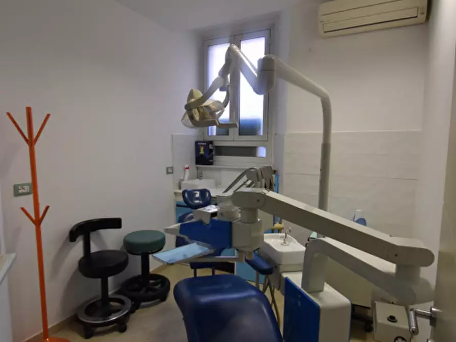 Immagine 16 di Appartamento in vendita  in Via Magnagrecia a Roma