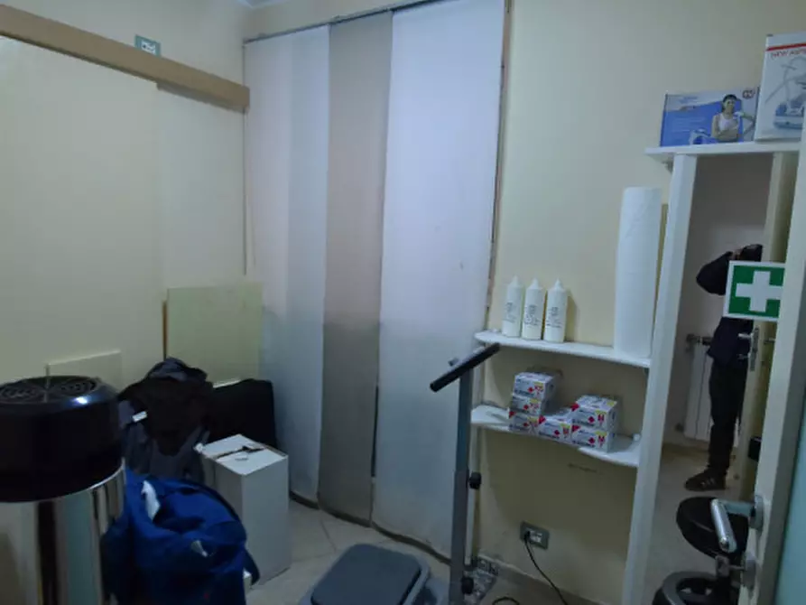 Immagine 19 di Appartamento in vendita  in Via Magnagrecia a Roma