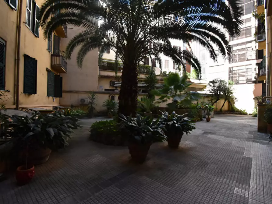 Immagine 28 di Appartamento in vendita  in Via Magnagrecia a Roma