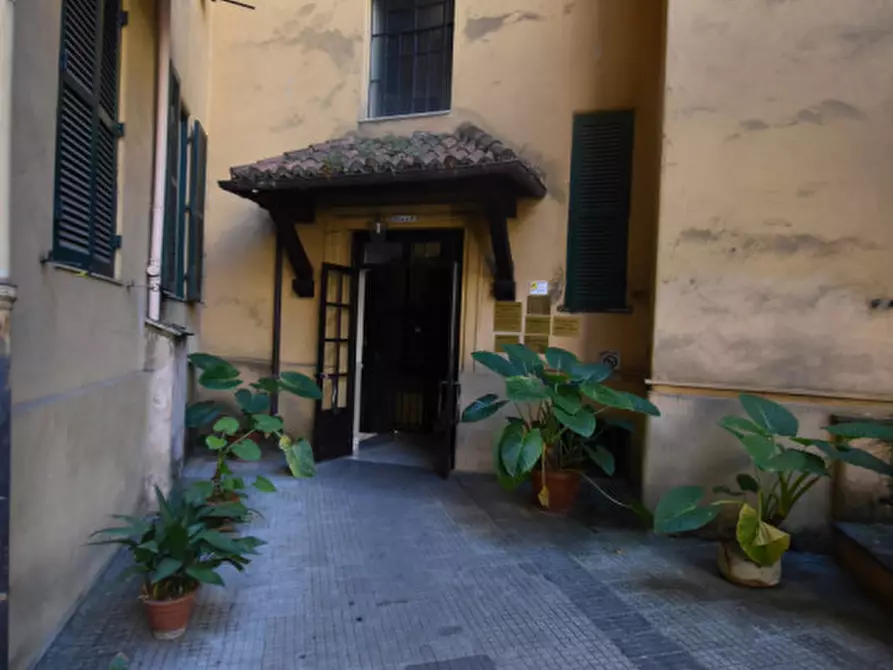 Immagine 29 di Appartamento in vendita  in Via Magnagrecia a Roma