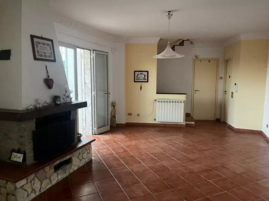 Immagine 3 di Villa in vendita  in Via Ruffo di Calabria a Palermo