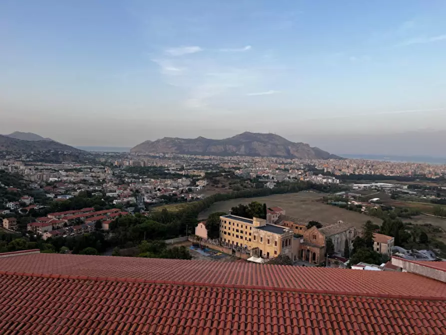 Immagine 5 di Villa in vendita  in Via Ruffo di Calabria a Palermo
