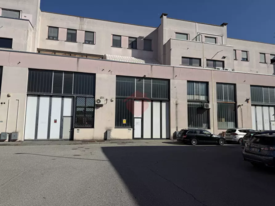 Immagine 5 di Capannone industriale in vendita  in Via Achille Grandi 3 a Cassano D'adda