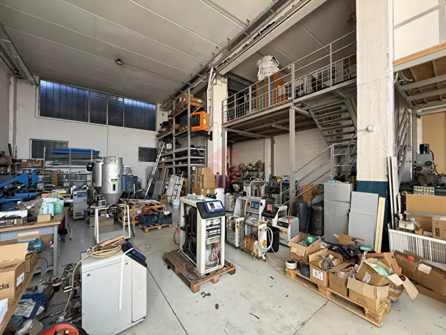 Immagine 9 di Capannone industriale in vendita  in Via Achille Grandi 3 a Cassano D'adda