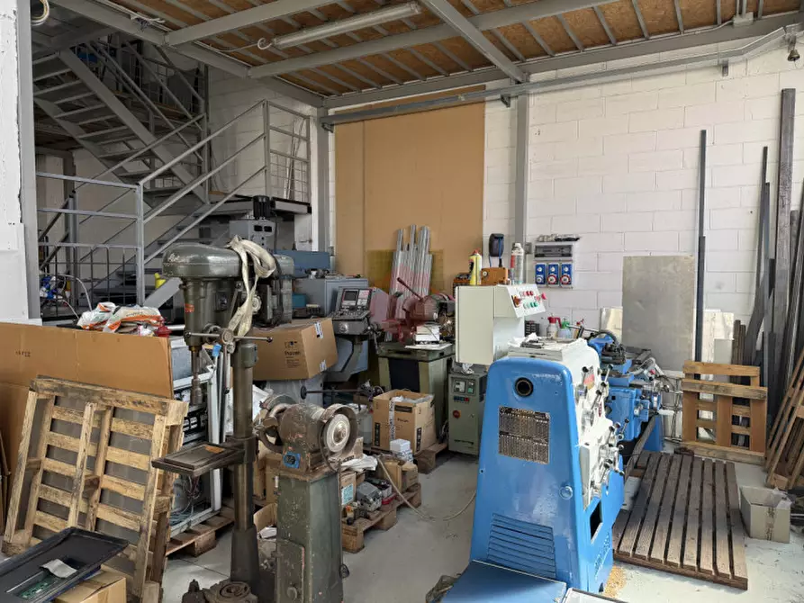 Immagine 10 di Capannone industriale in vendita  in Via Achille Grandi 3 a Cassano D'adda