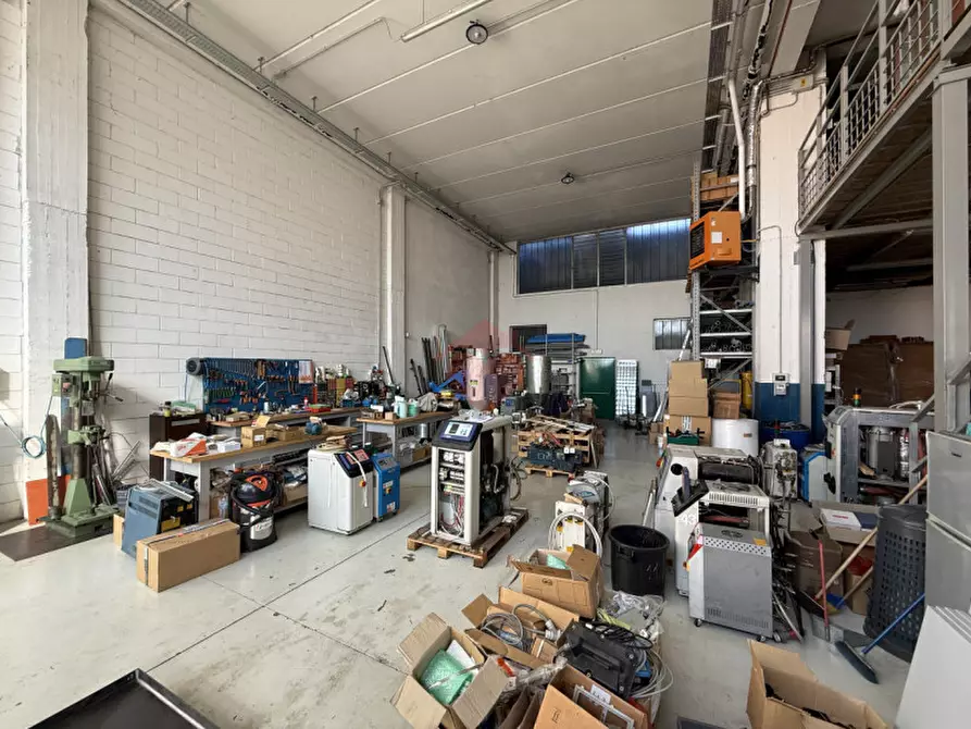 Immagine 15 di Capannone industriale in vendita  in Via Achille Grandi 3 a Cassano D'adda